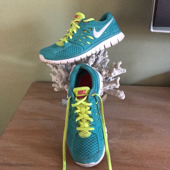 Nike Shoes - Nike sneakers.sz8